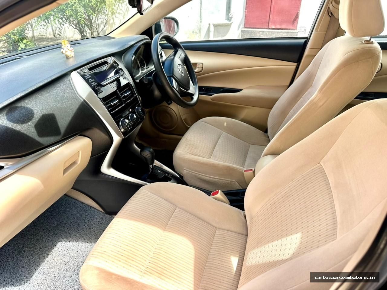 Toyota Yaris 2018 Photo 6