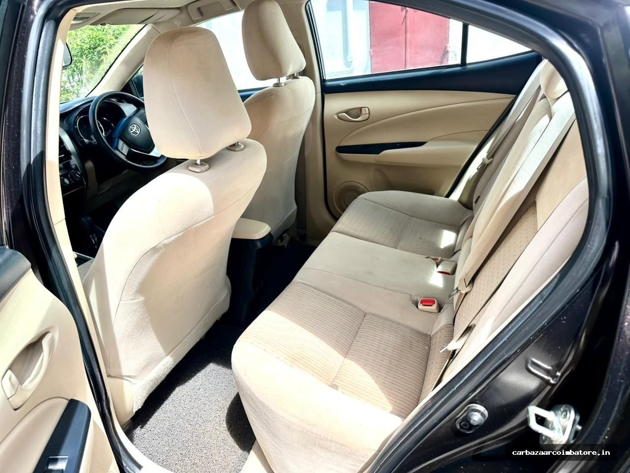 Toyota Yaris 2018 Photo 7