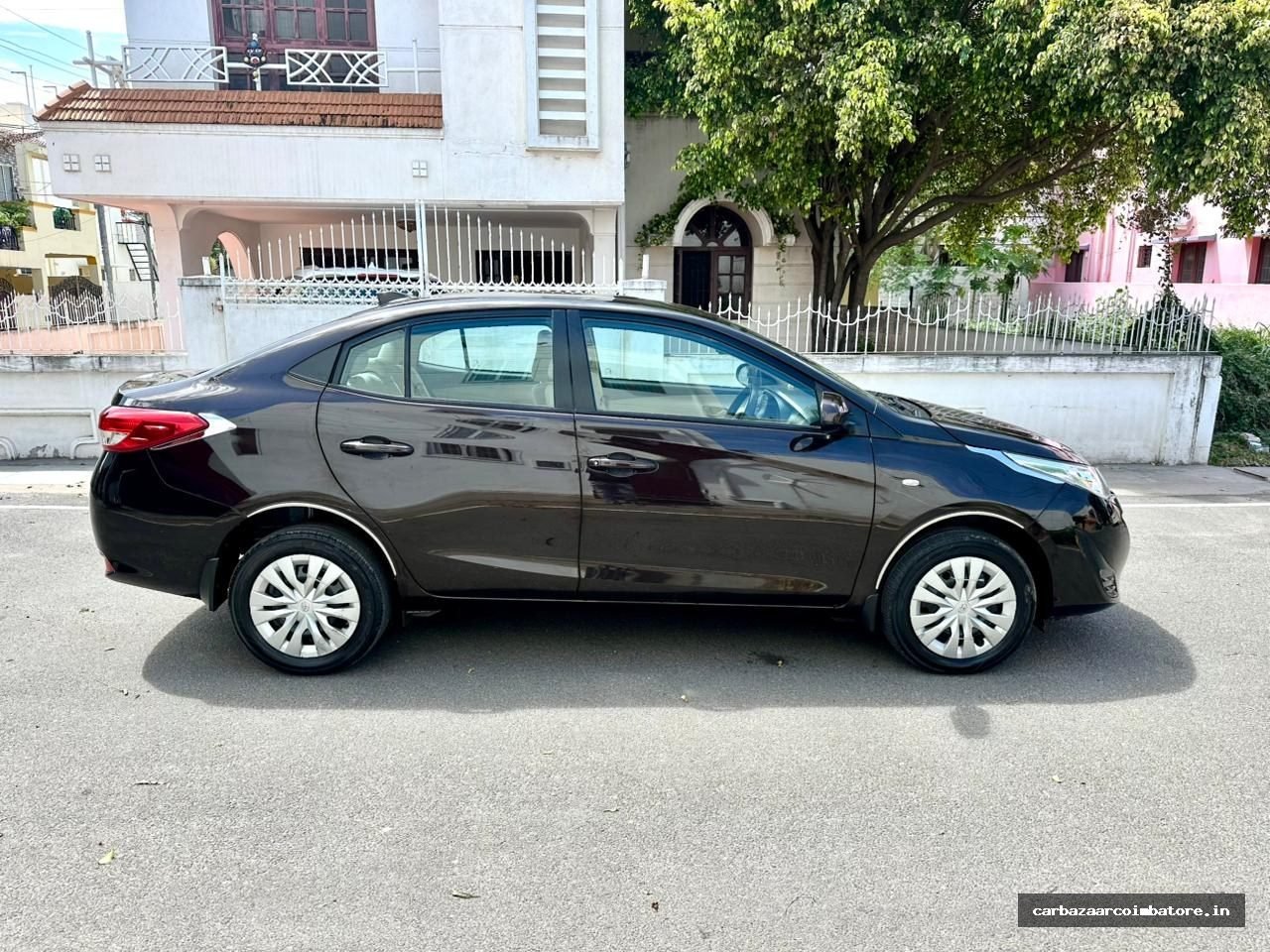 Toyota Yaris 2018 Photo 3
