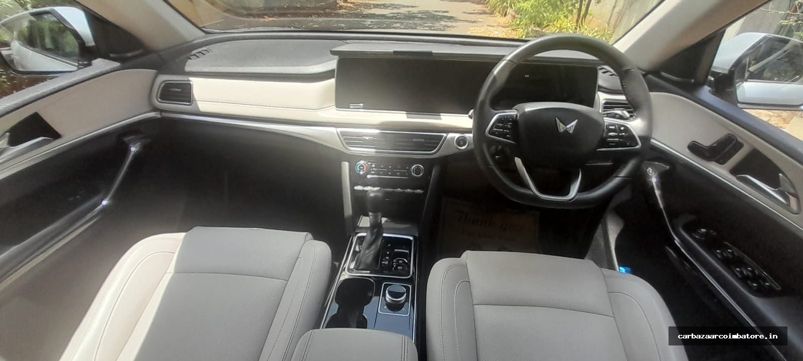 Mahindra XUV700 2022 Photo 4