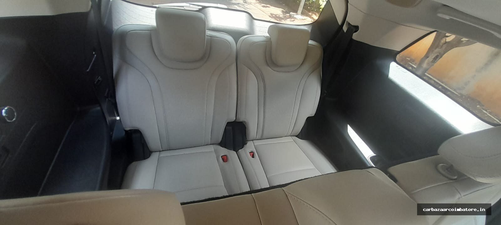 Mahindra XUV700 2022 Photo 11