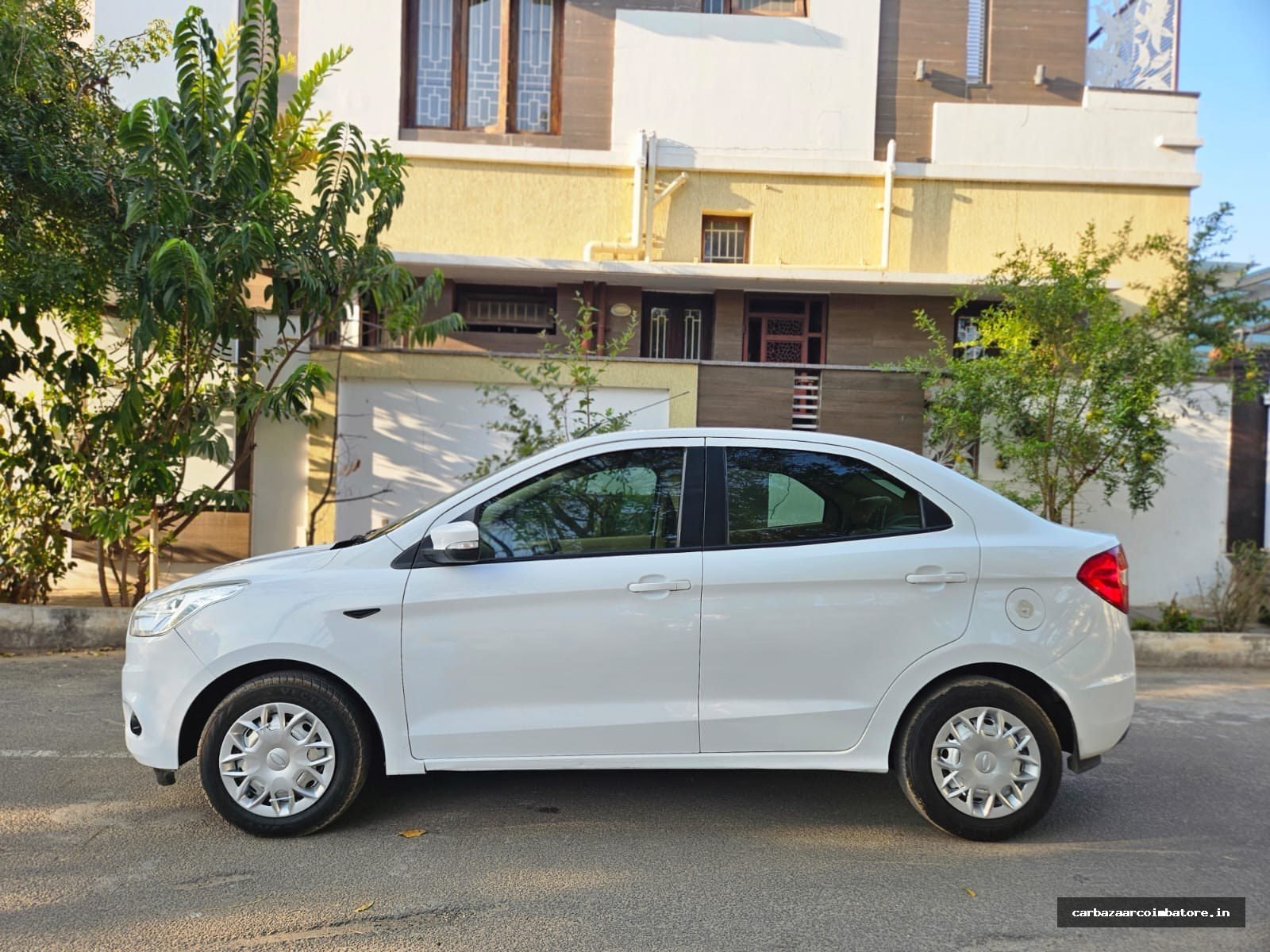 Ford Figo Aspire 2017 Photo 2