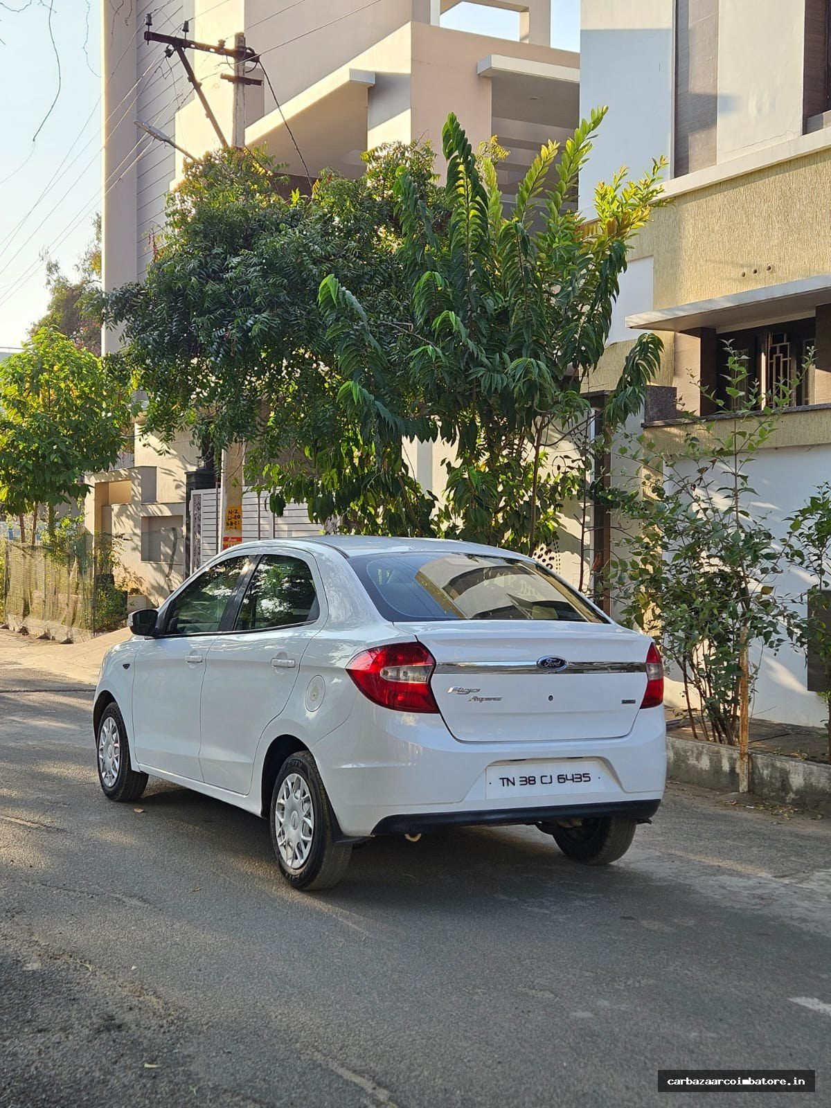 Ford Figo Aspire 2017 Photo 8