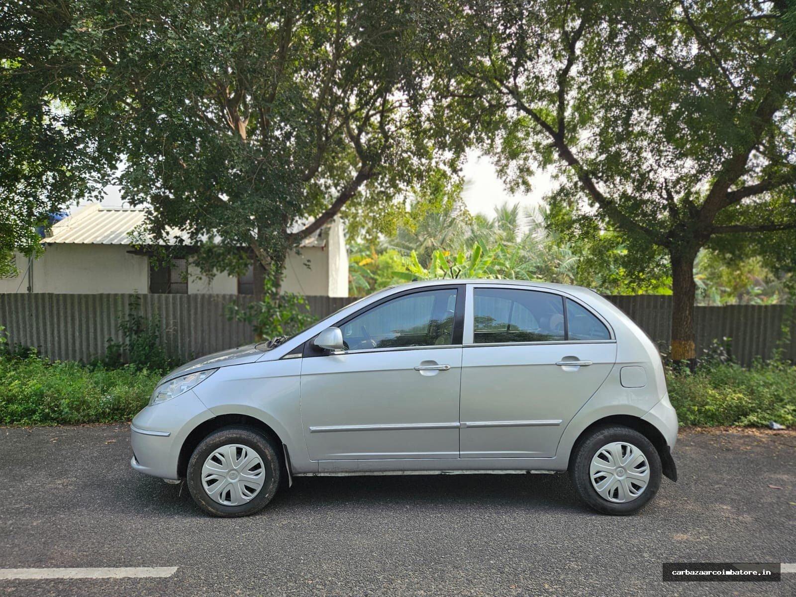 Tata Indica 2012 Photo 2