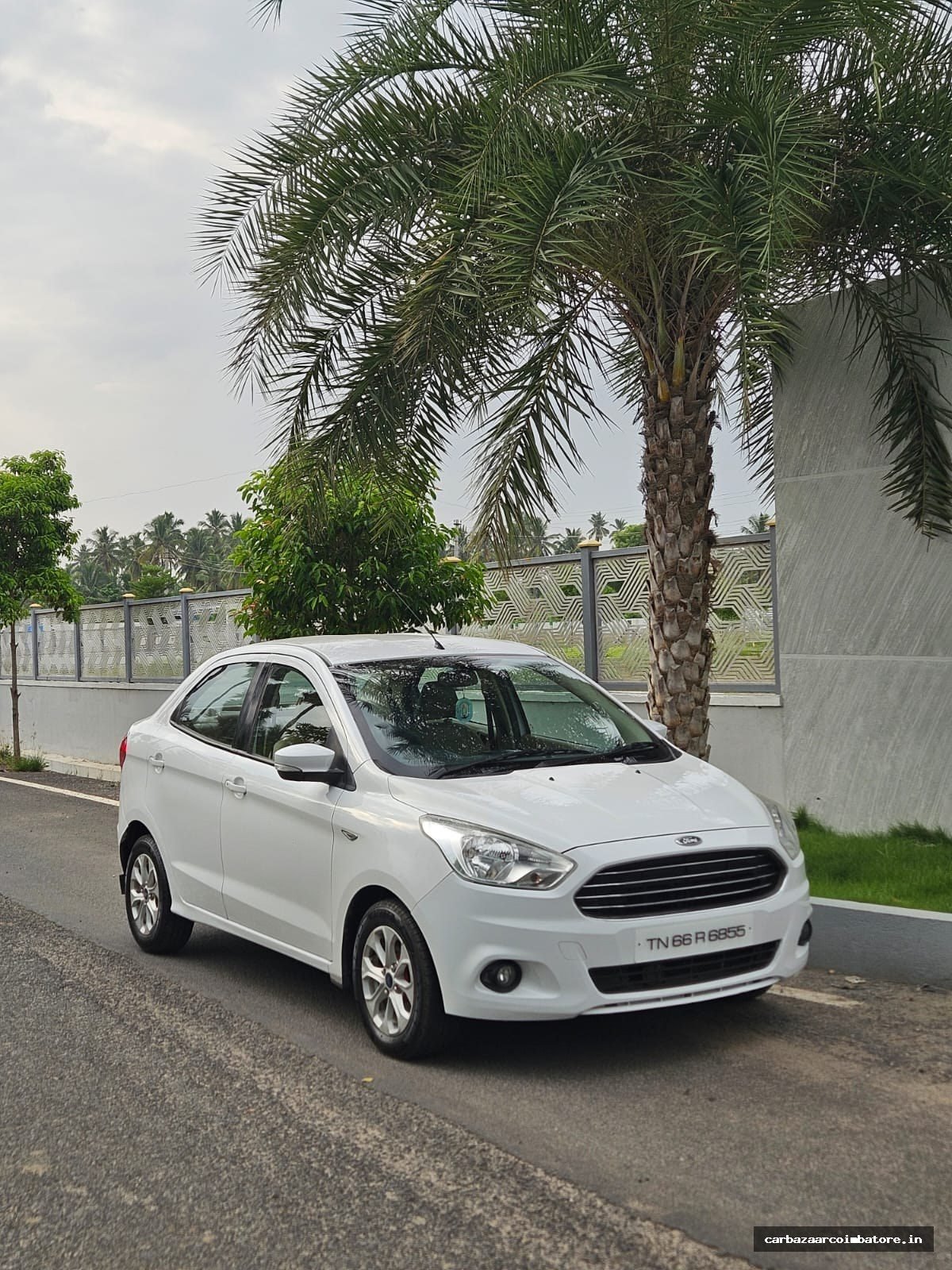 Ford Figo Aspire 2016 Photo 6