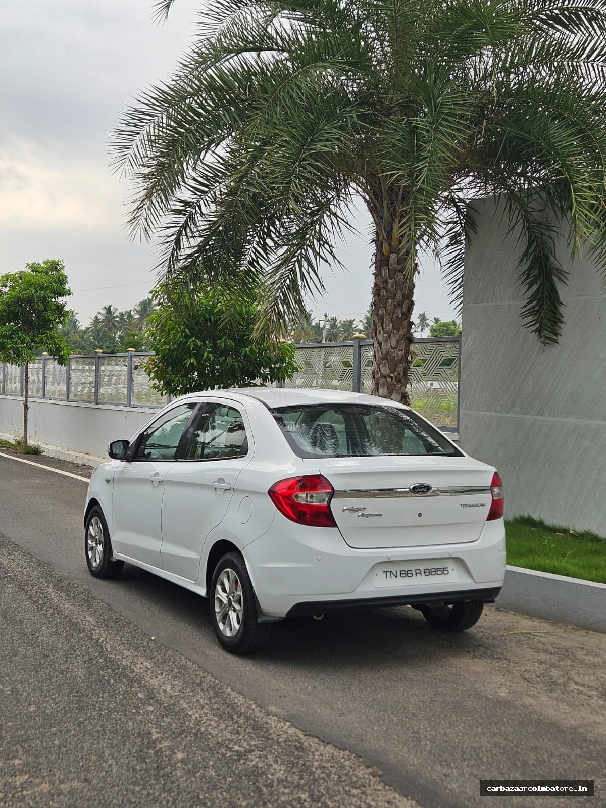 Ford Figo Aspire 2016 Photo 8