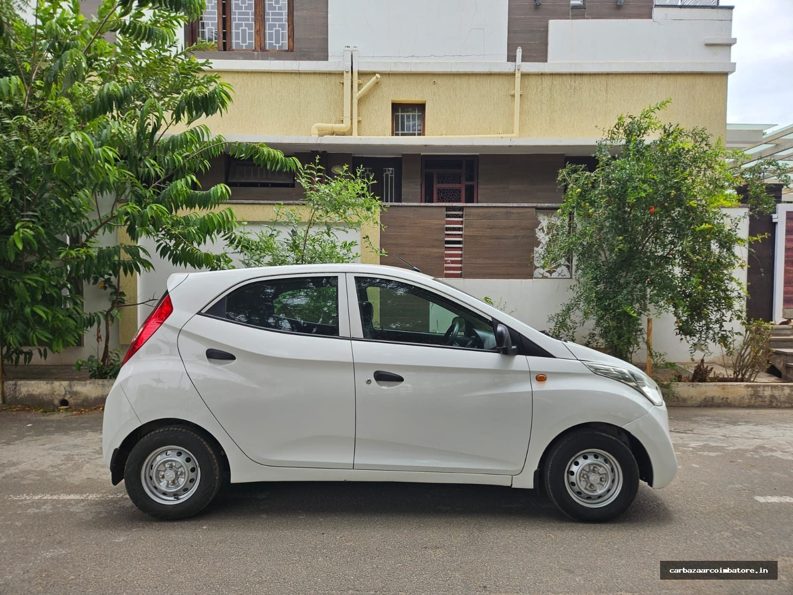 Hyundai Eon 2016 Photo 3