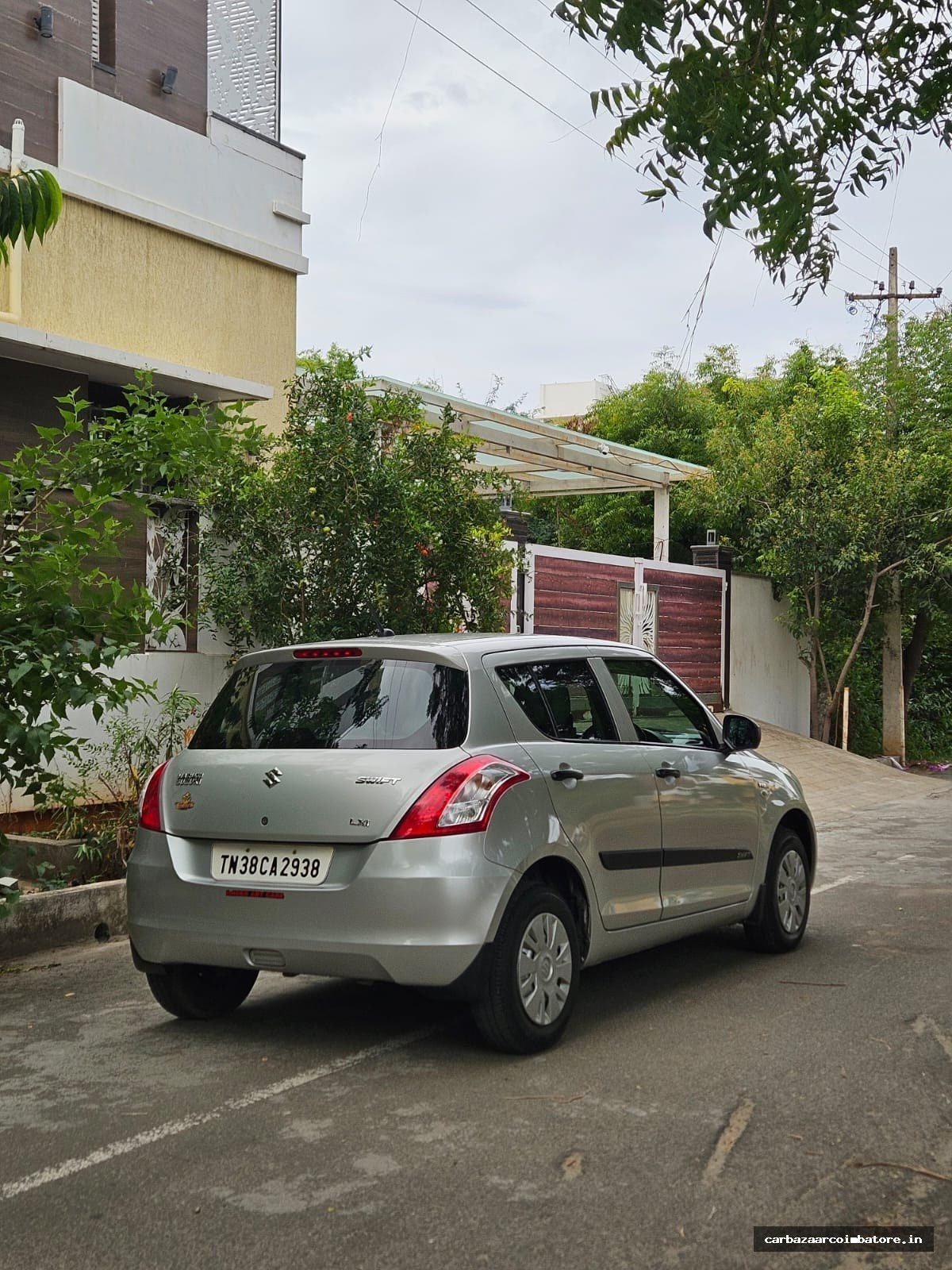 Maruti Suzuki Swift 2015 Photo 9