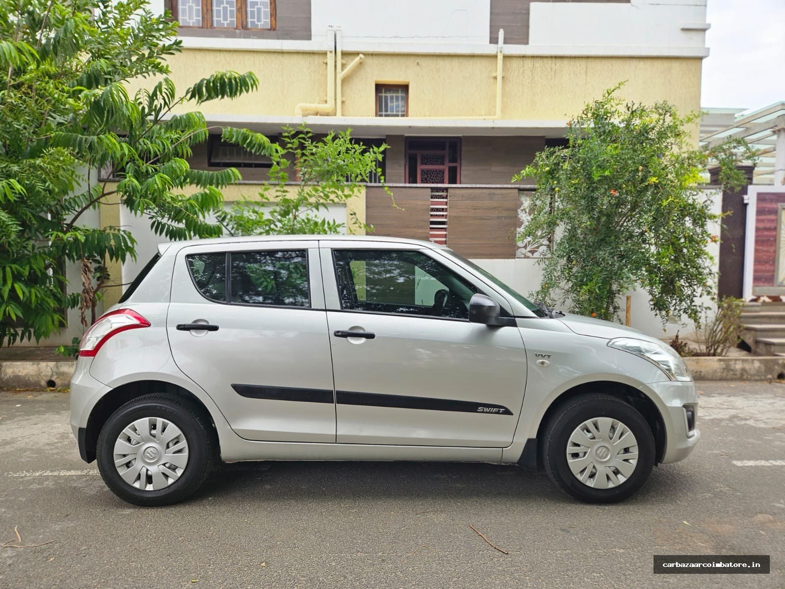 Maruti Suzuki Swift 2015 Photo 3