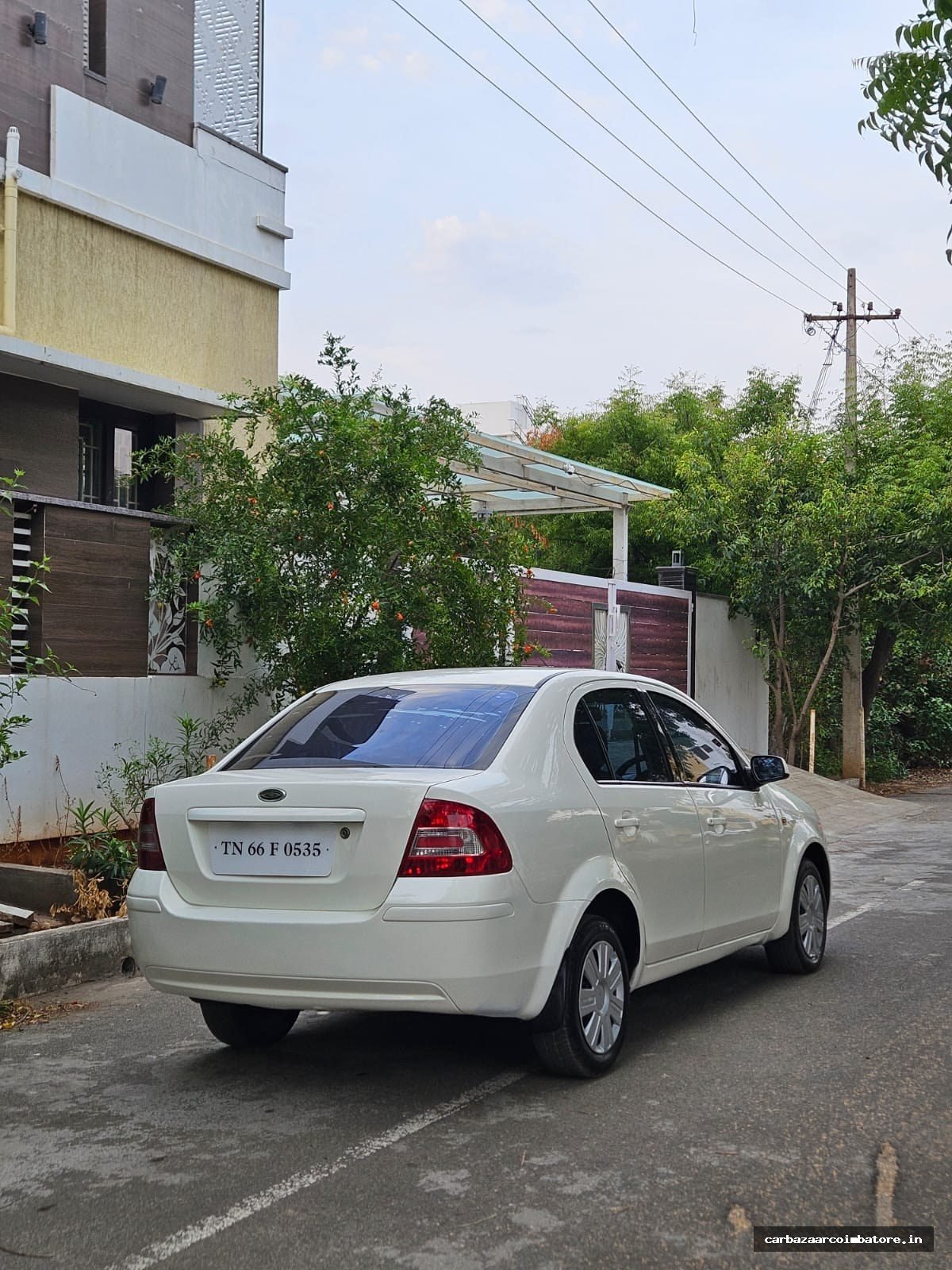 Ford Fiesta 2012 Photo 2