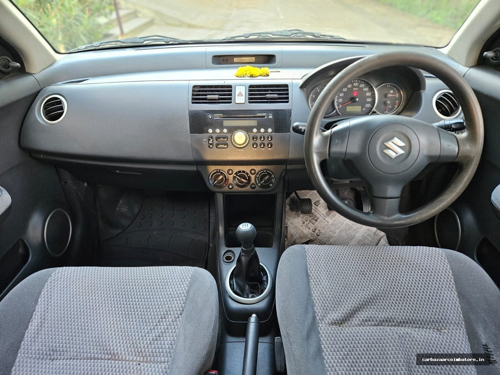 Maruti Suzuki Swift 2011 Photo 4