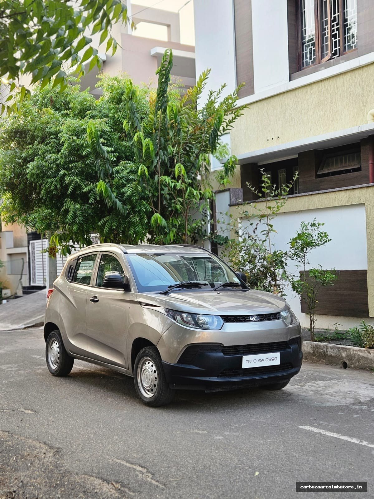 Mahindra KUV100 2016 Photo 6