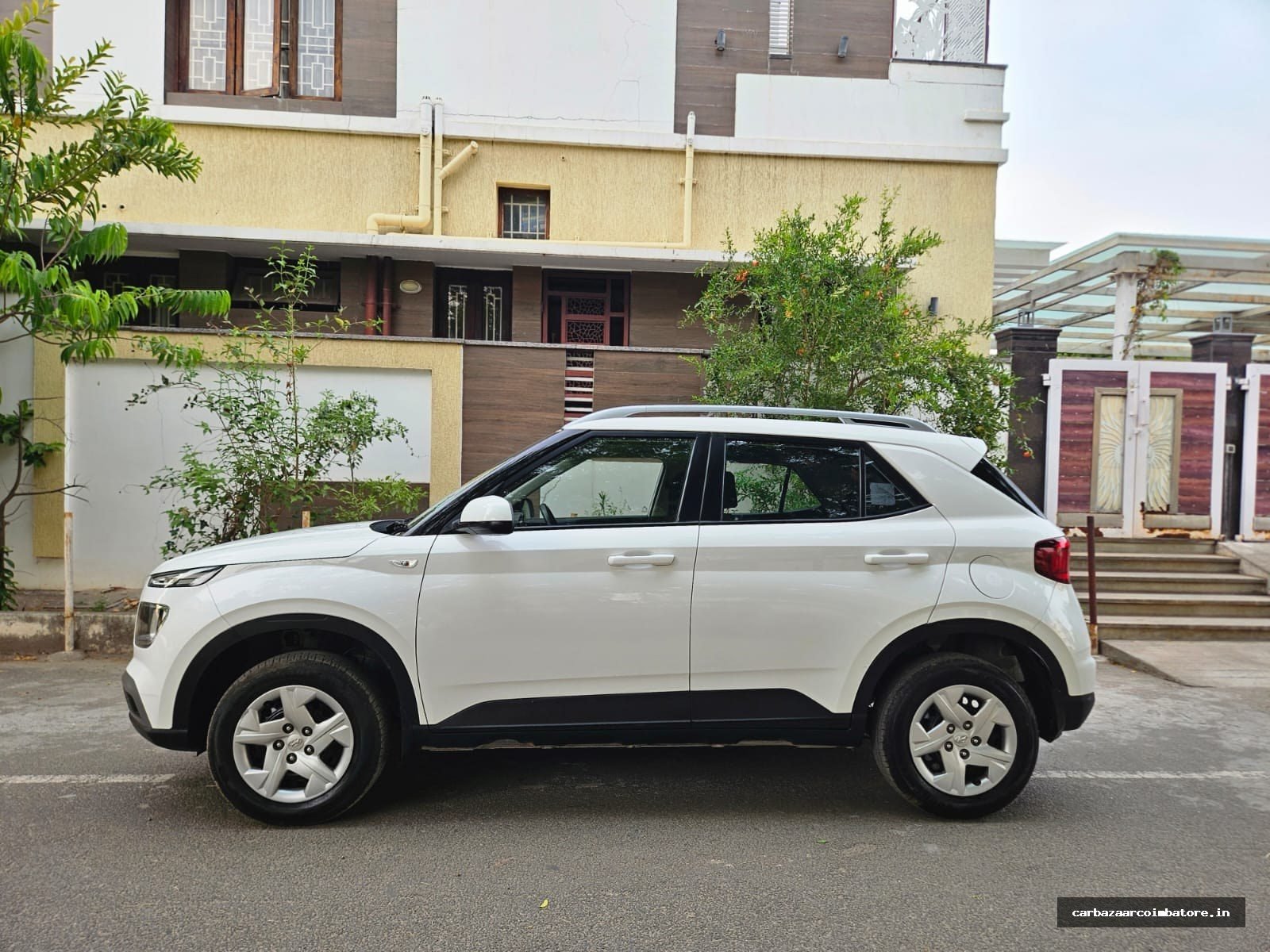 Hyundai Venue 2022 Photo 2