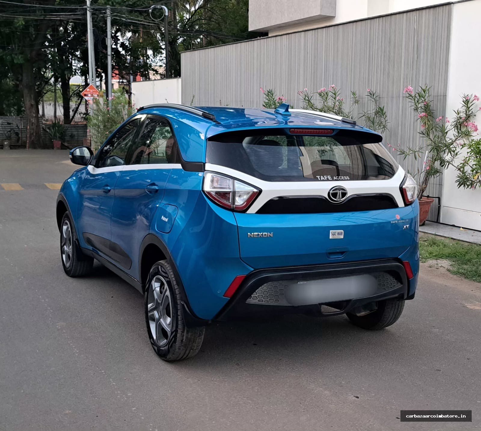 Tata Nexon 2018 Photo 2