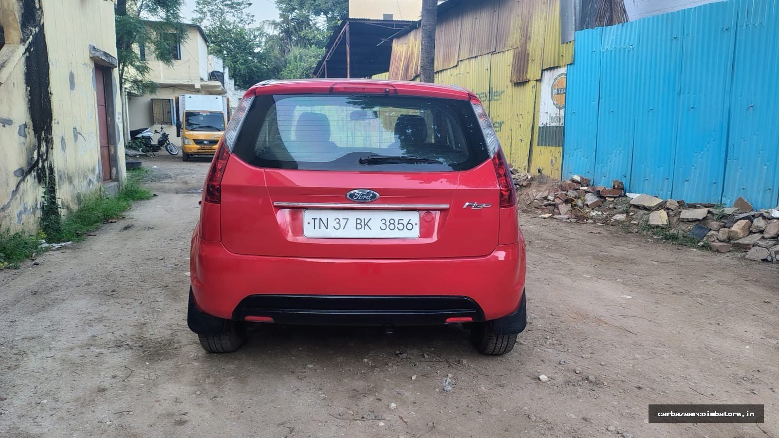 Ford Figo 2010 Photo 1