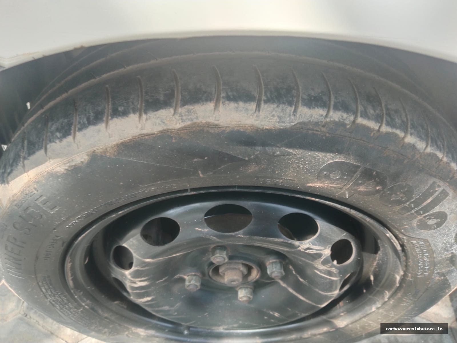 Ford Figo 2010 Photo 6
