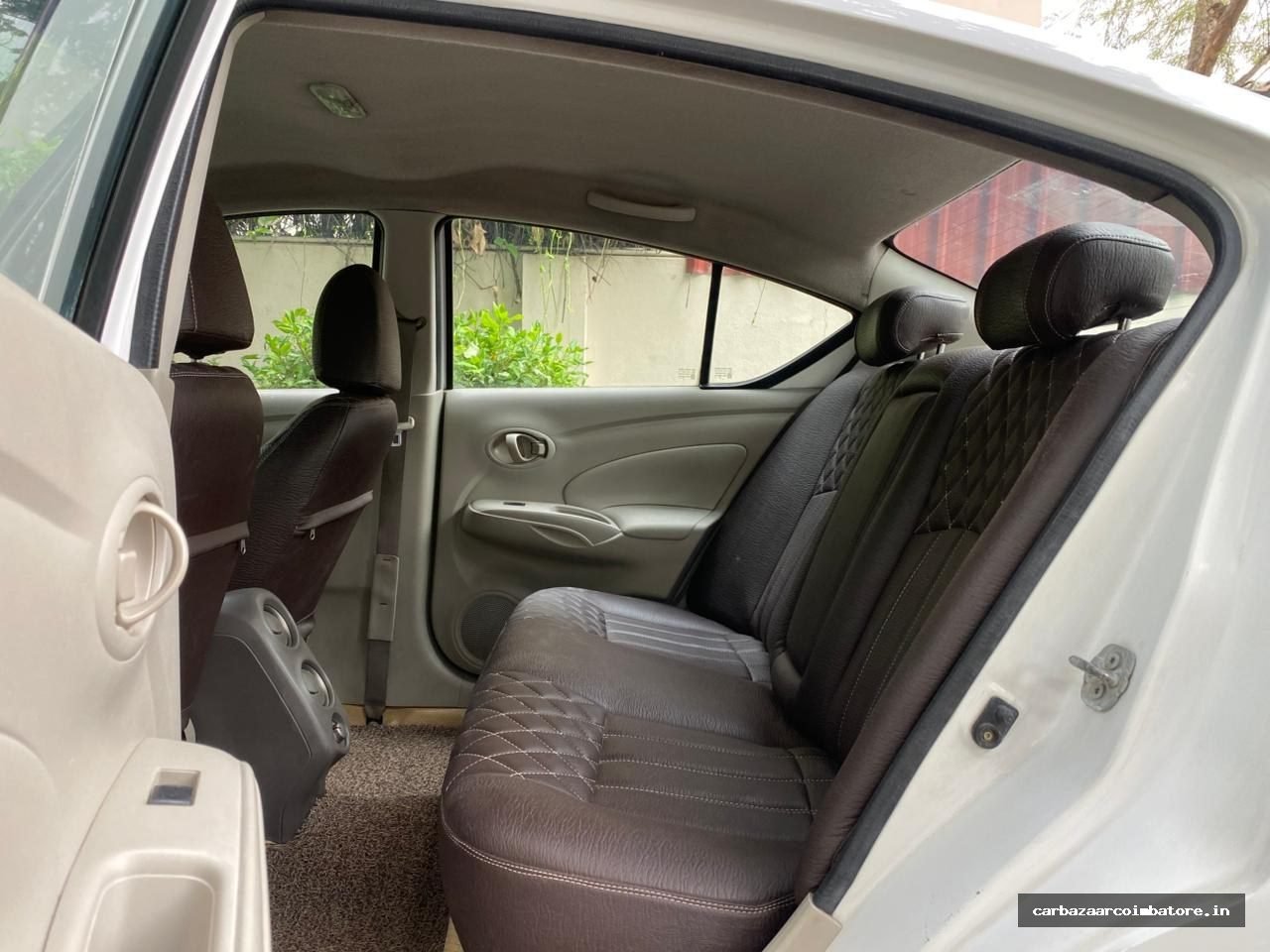 Nissan Sunny 2012 Photo 6