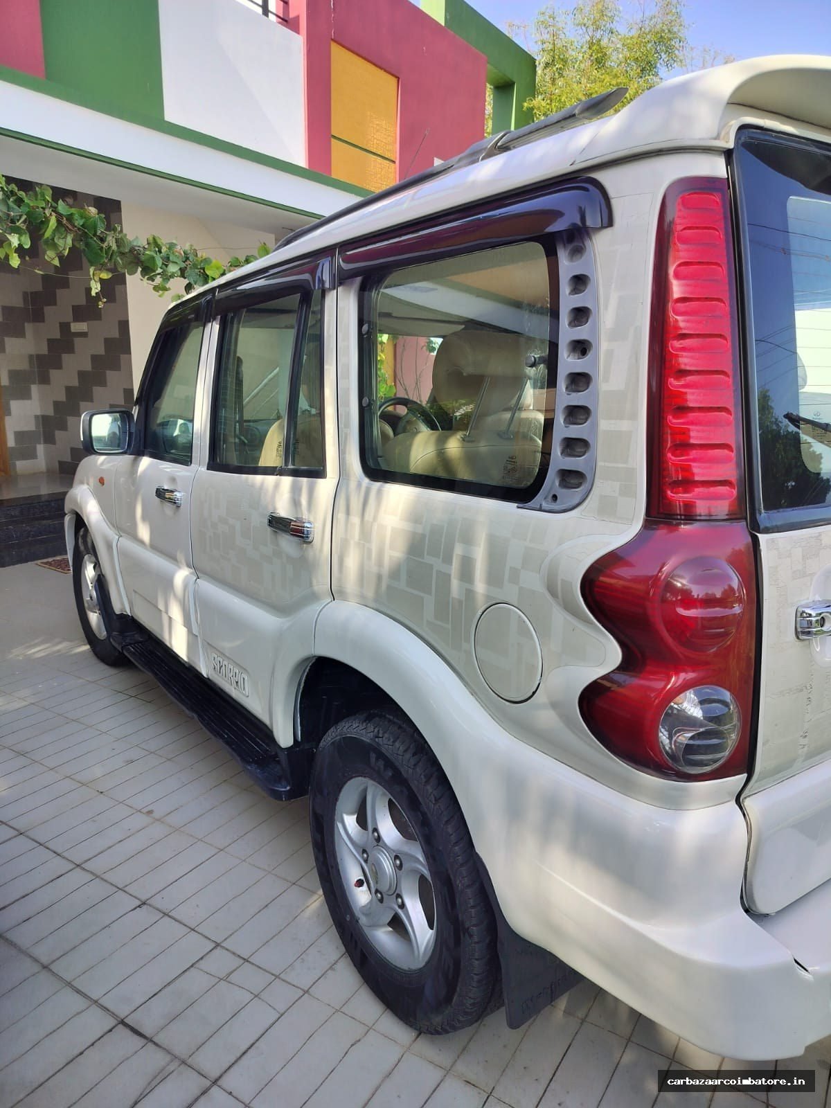Mahindra Scorpio 2011 Photo 6