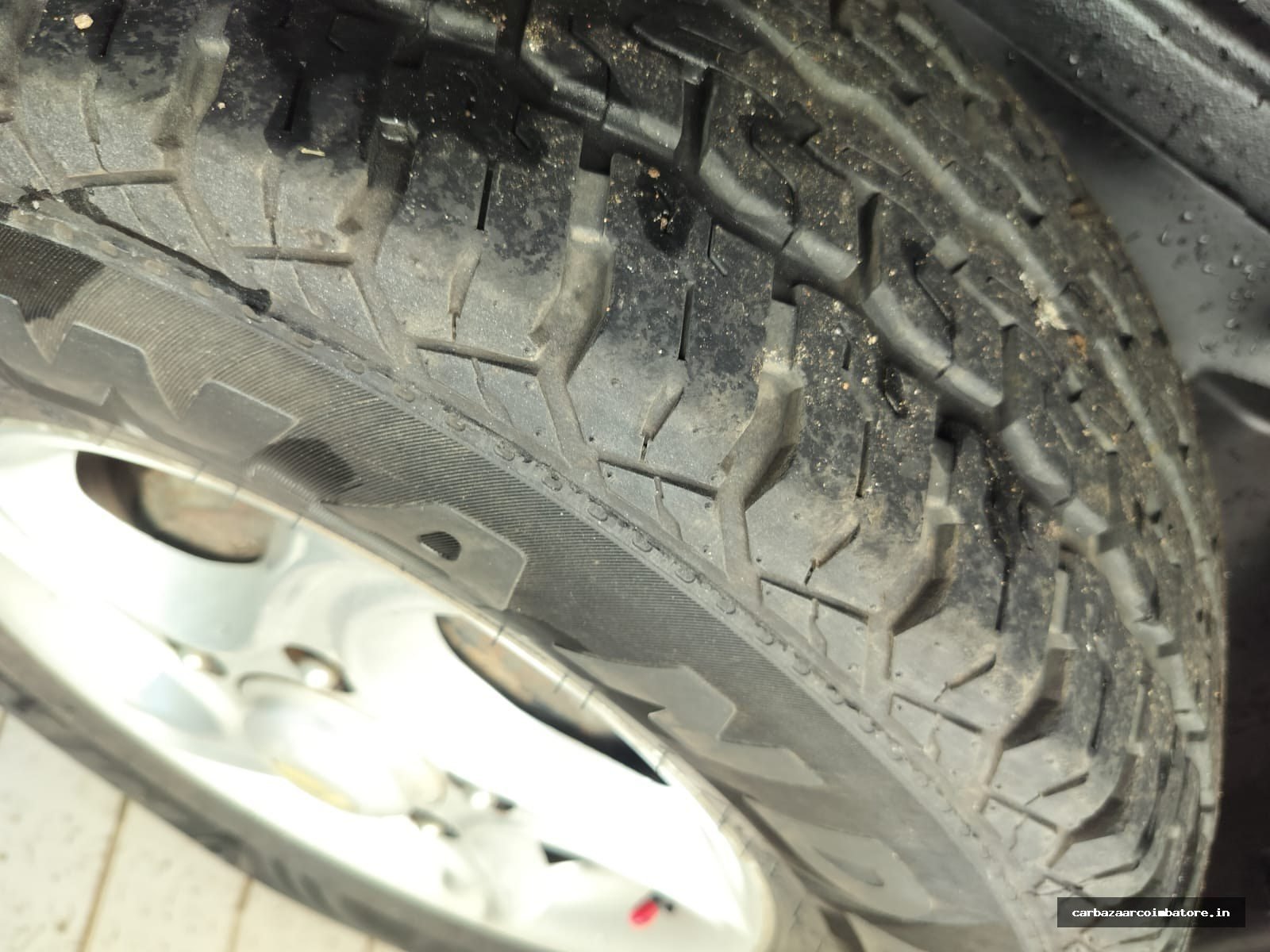 Mahindra Scorpio 2011 Photo 8