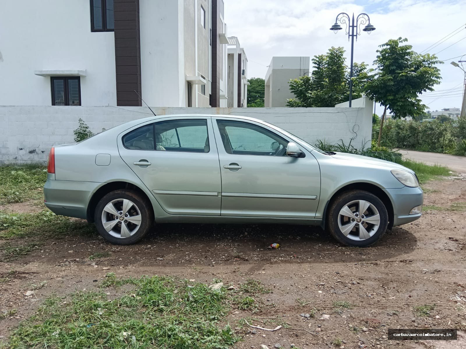 Skoda Laura 2010 Photo 4
