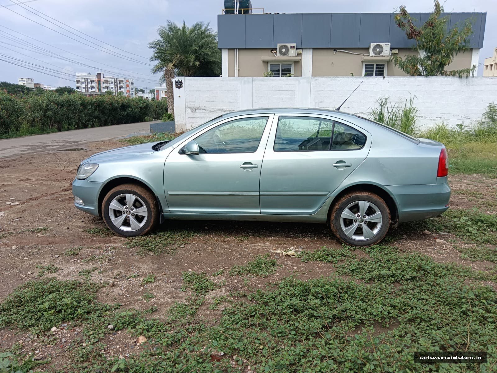 Skoda Laura 2010 Photo 3