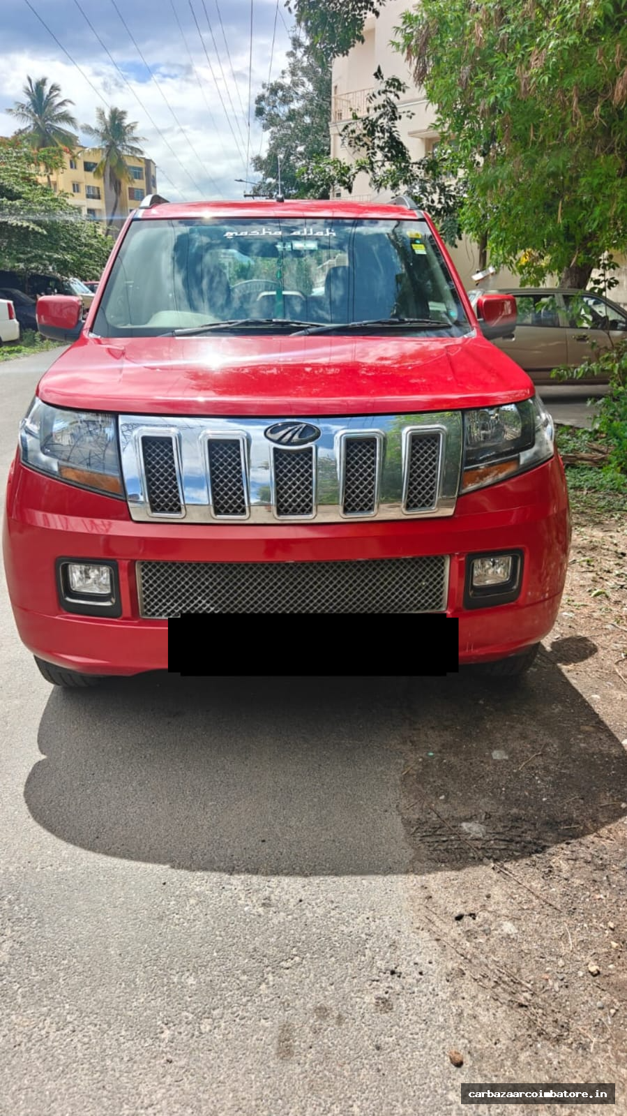 Mahindra TUV300 2018 Photo 1