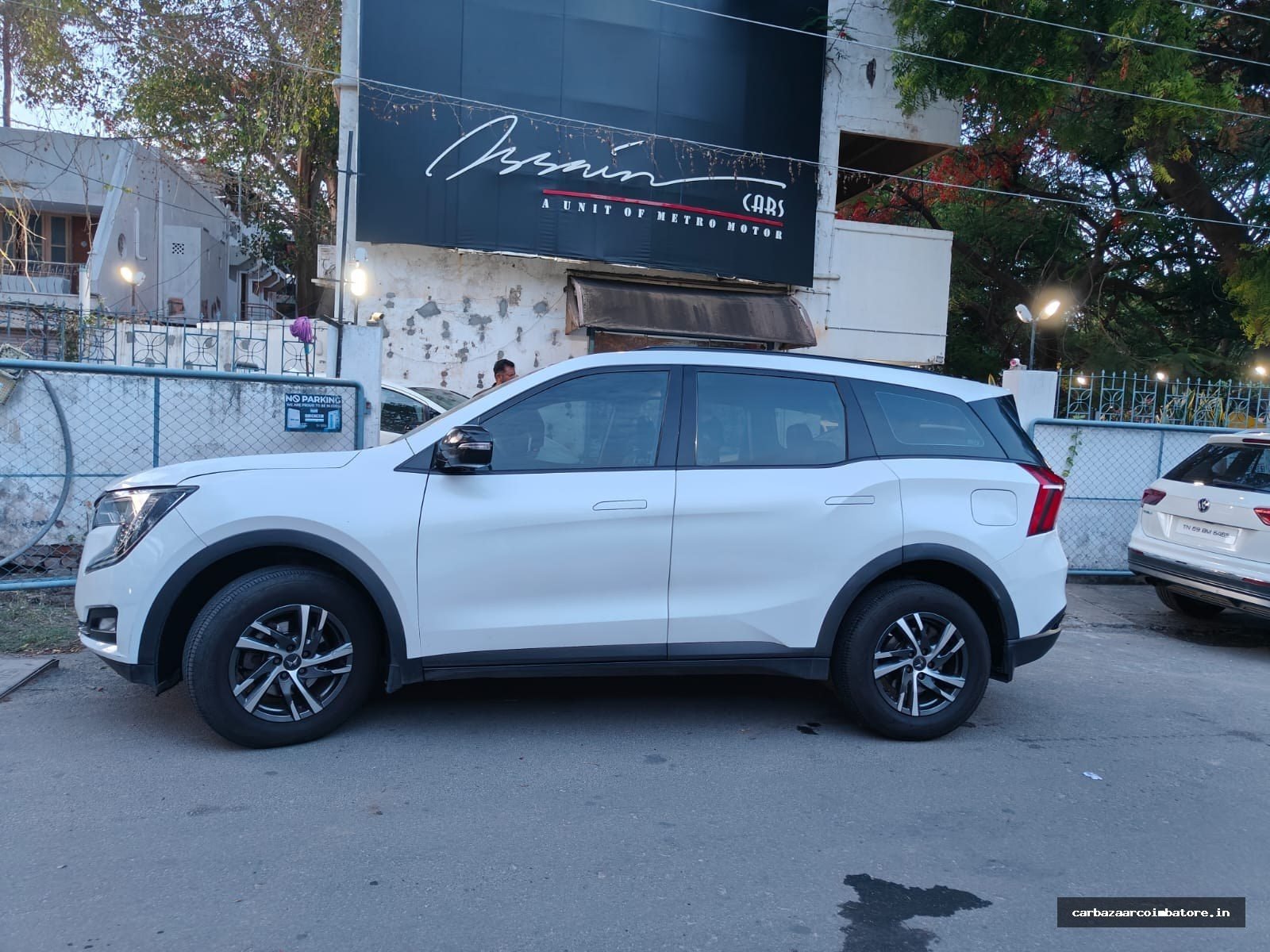 Mahindra XUV700 2023 Photo 4