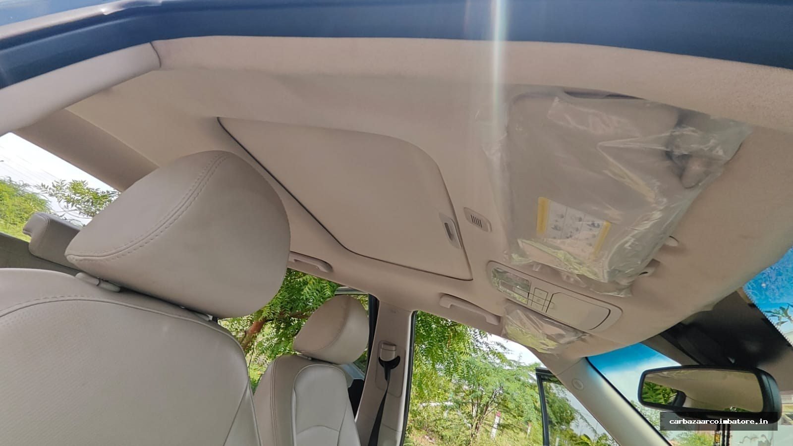 Mahindra XUV300 2022 Photo 9