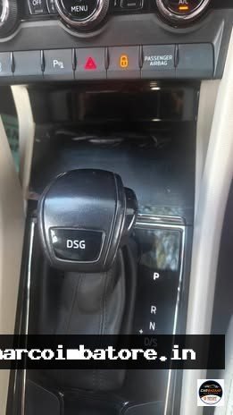 Skoda Karoq 2021 Photo 9