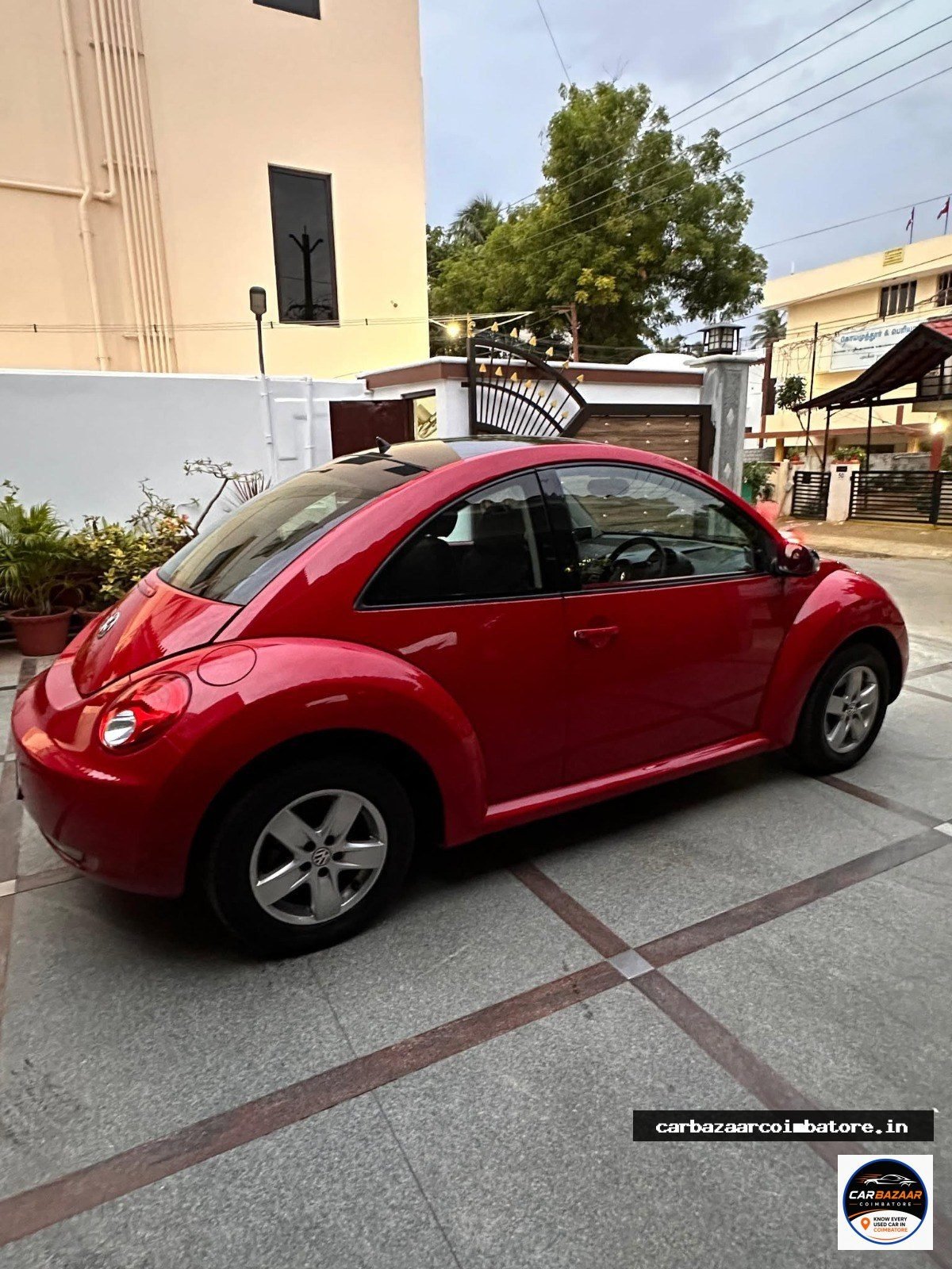 Volkswagen Beetle 2011 Photo 4