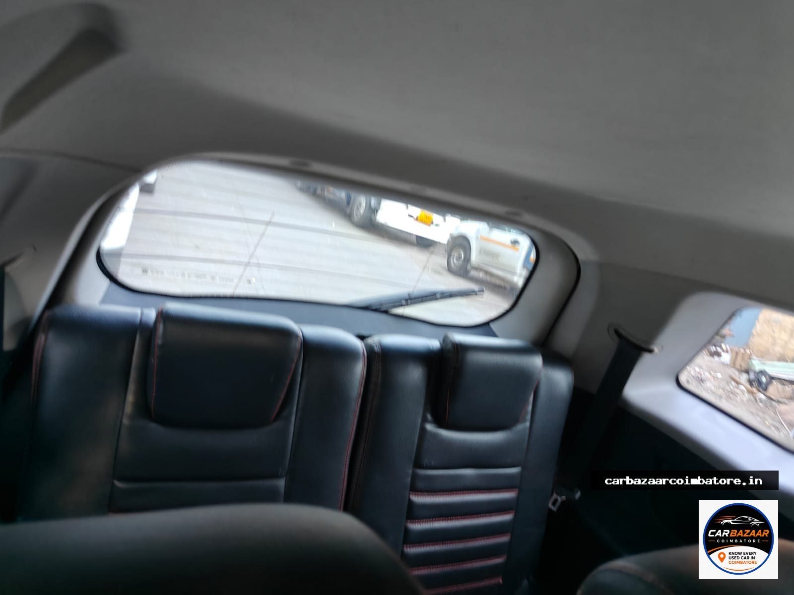 Mahindra XUV 500 2020 Photo 6