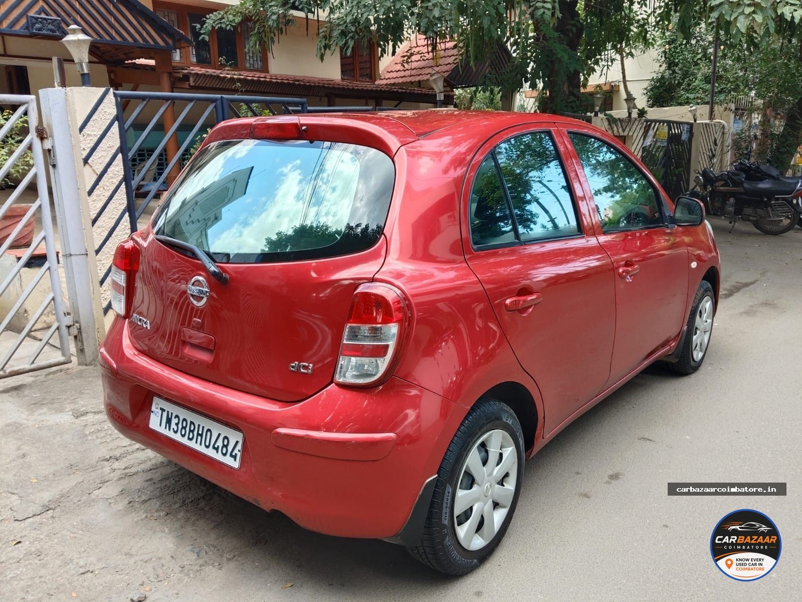 Nissan Micra 2011 Photo 5